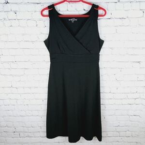 EDDIE BAUER | Aster Travex crossover surplice v-neck travel hiking dress